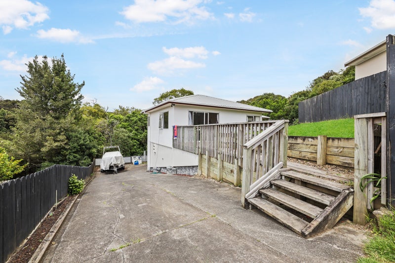 2/16 Fernlea Rise, Bayview, Auckland - Carousel 2