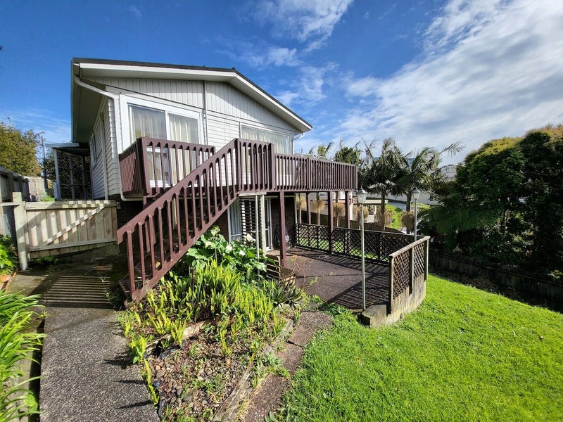 729 East Coast Road, Browns Bay, Auckland - Carousel 2