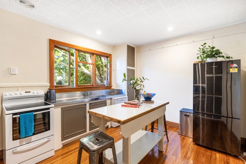 7 Harker Street, Spreydon, Christchurch - Carousel 2