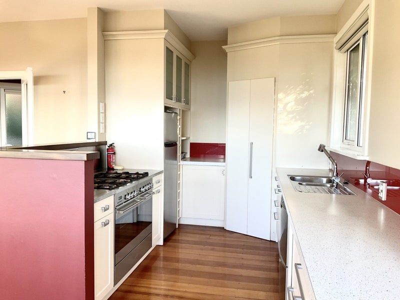 1B Wadestown Road, Wadestown, Wellington - Carousel 2