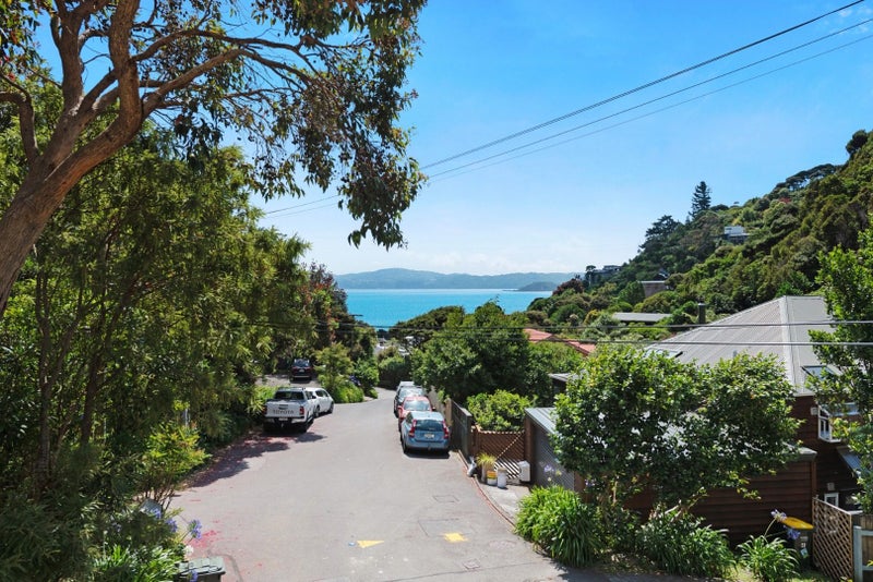 47 Rona Street, Eastbourne, Lower Hutt - Carousel 18