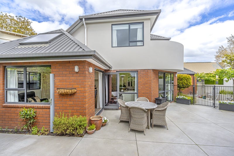 2/22 Snowdon Road, Fendalton, Christchurch - Carousel 15