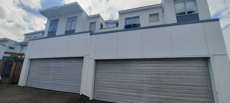 16/3 Wagener Place, Mount Albert, Auckland - Carousel 1