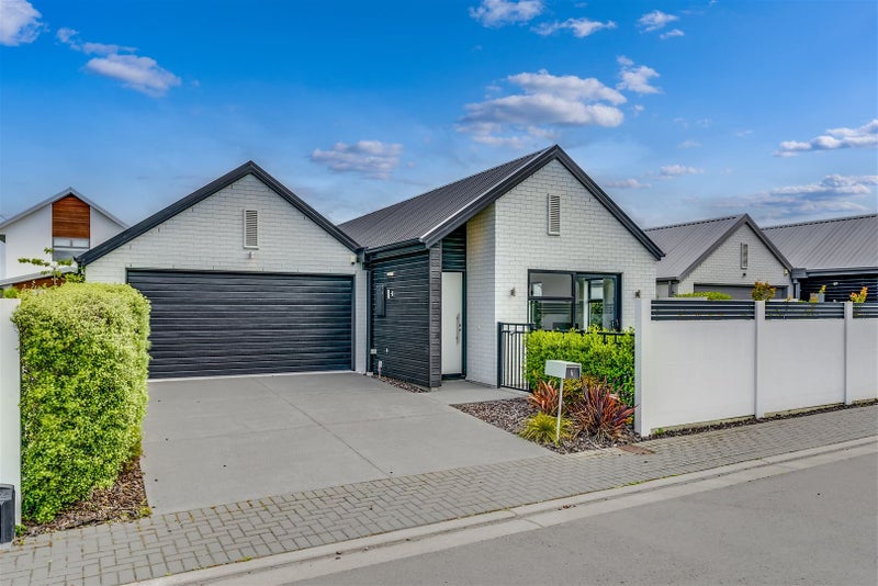 6 Faversham Lane, Casebrook, Christchurch - Carousel 2