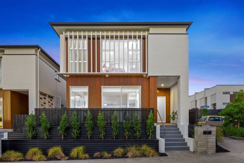 11 Frances Bryers Road, Hobsonville, Auckland - Carousel 2