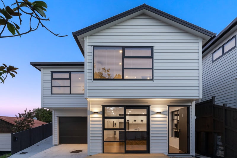 10A Egret Court, Unsworth Heights, Auckland - Carousel 1