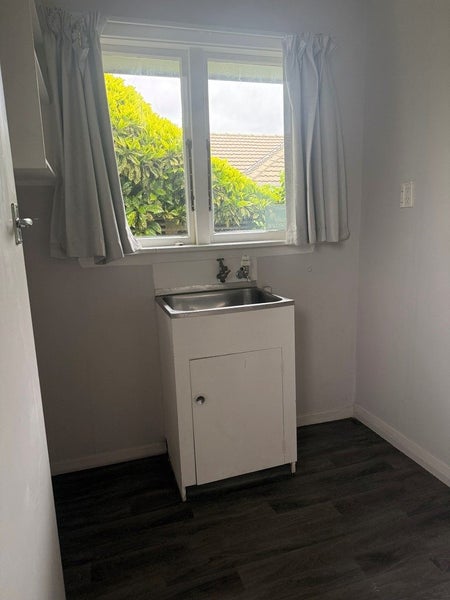 233 Greers Road, Bryndwr, Christchurch - Carousel 12