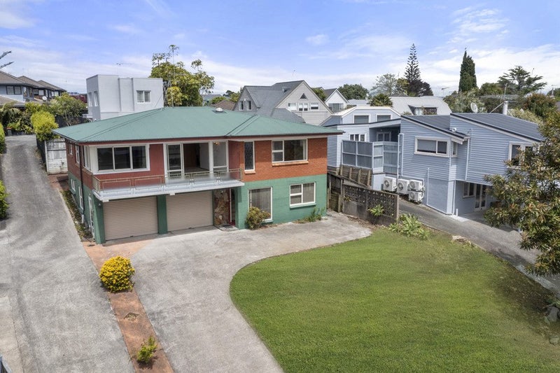 18 Modena Crescent, St Heliers, Auckland - Carousel 2