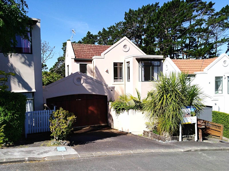 12 Waterview Downs, Waterview, Auckland - Carousel 1