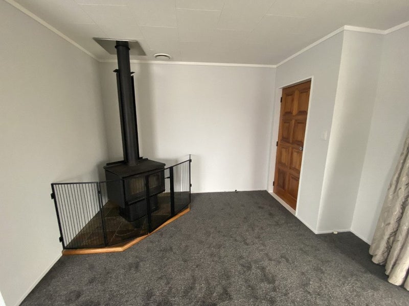 6 Amber Place, Pukehangi, Rotorua - Carousel 2