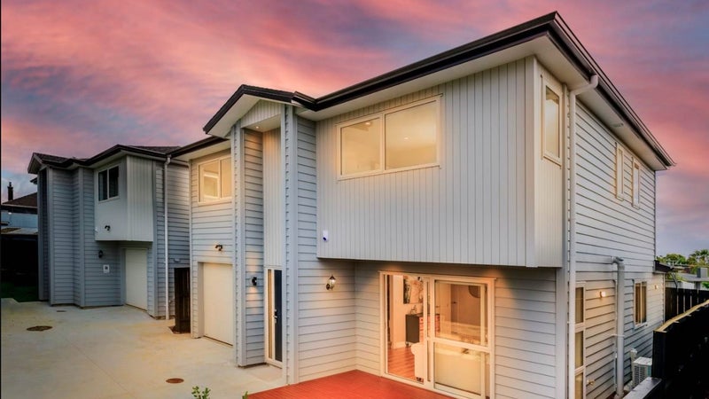 24C Netherton Street, New Windsor, Auckland - Carousel 1