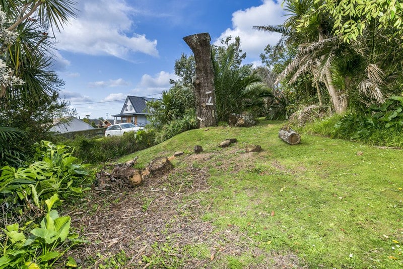 889 Beach Road, Waiake, Auckland - Carousel 20