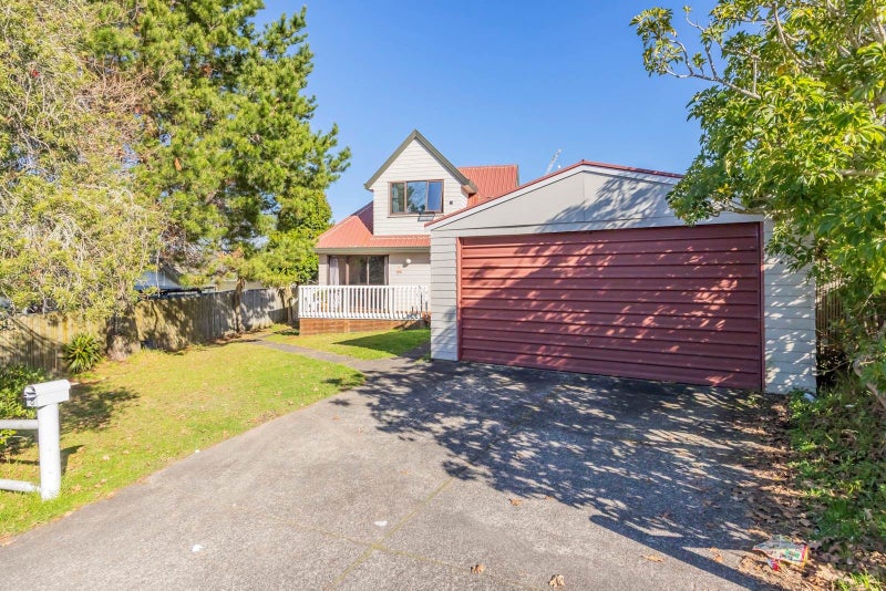 8 Wren Place, Unsworth Heights, Auckland - Carousel 1