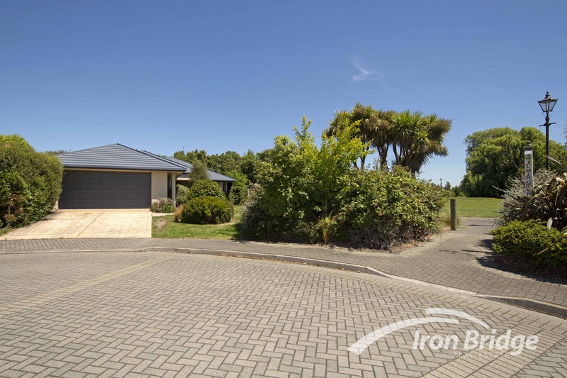 93 Fairway Drive, Shirley, Christchurch - Carousel 2