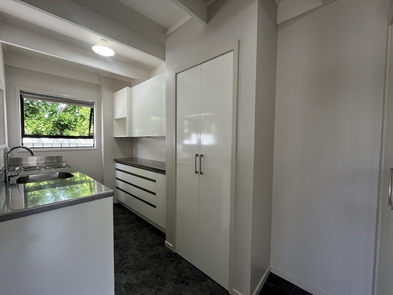 111 Heta Road, Highlands Park, New Plymouth - Carousel 2