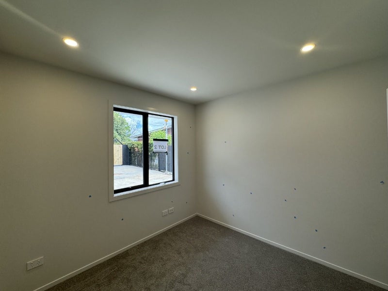 2/320 Rangatira Road, Beach Haven, Auckland - Carousel 2