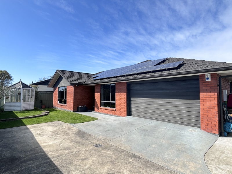 800A Collinge Road, Mayfair, Hastings - Carousel 1