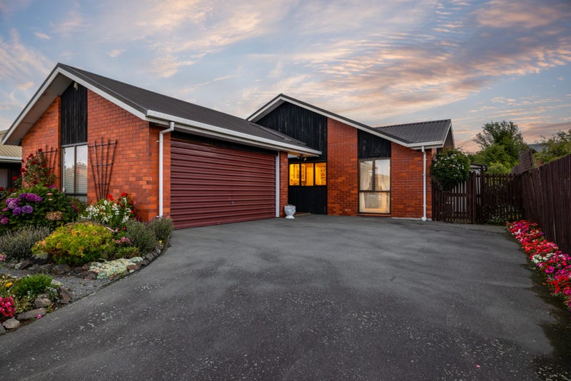 12 Wharenui Road, Upper Riccarton, Christchurch - Carousel 1