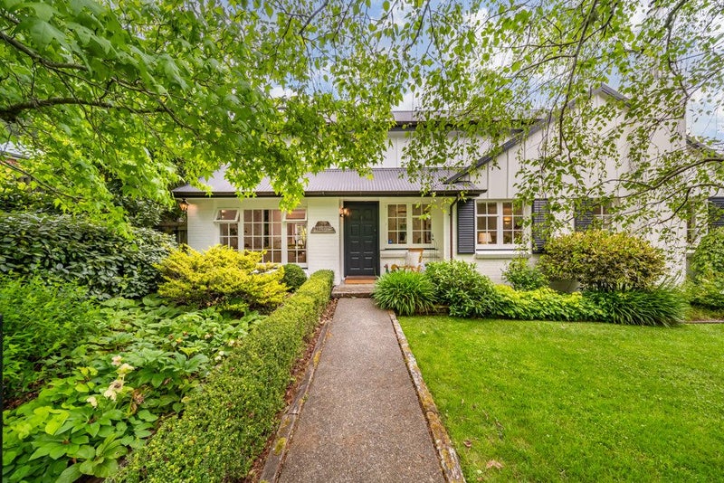 88 Pinehaven Road, Pinehaven, Upper Hutt - Carousel 1