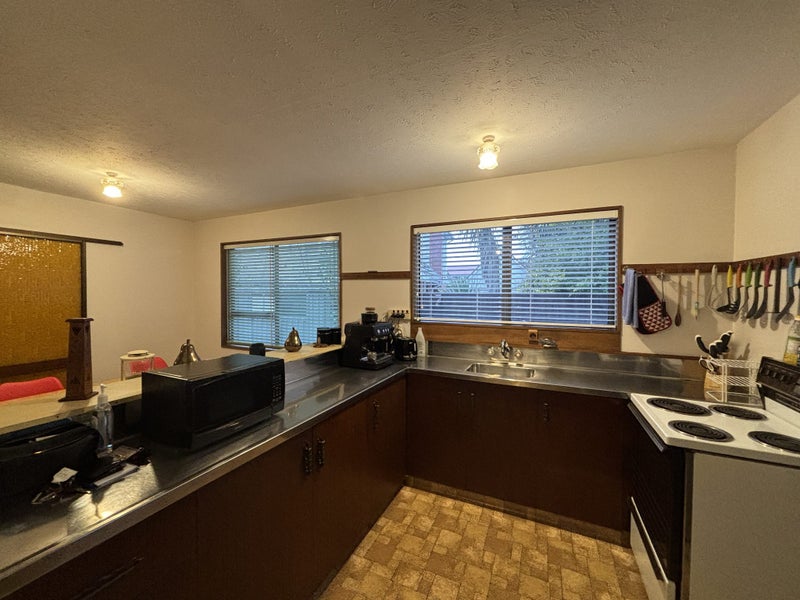 24 Yaldhurst Road, Sockburn, Christchurch - Carousel 2