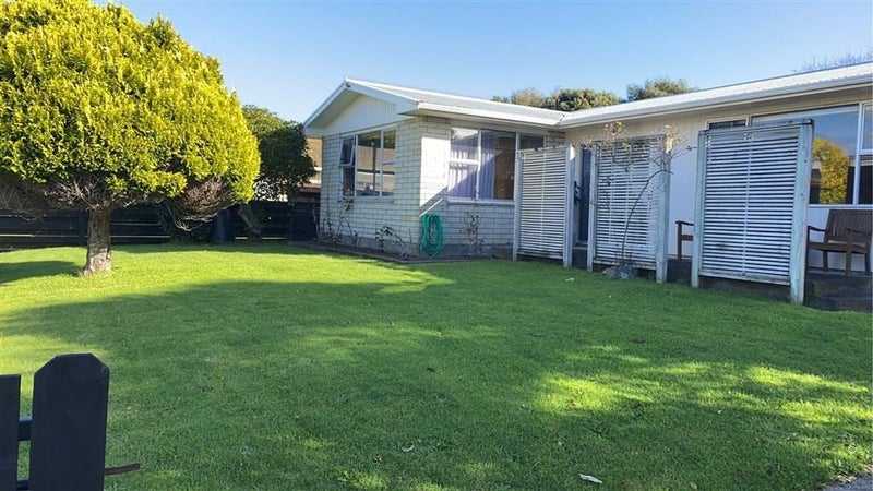 32 Teoti Street, Paraparaumu Beach, Paraparaumu - Carousel 1
