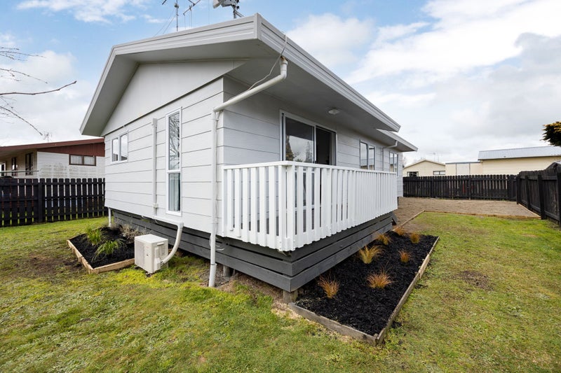 11A Lloyd Drive, Nawton, Hamilton - Carousel 2