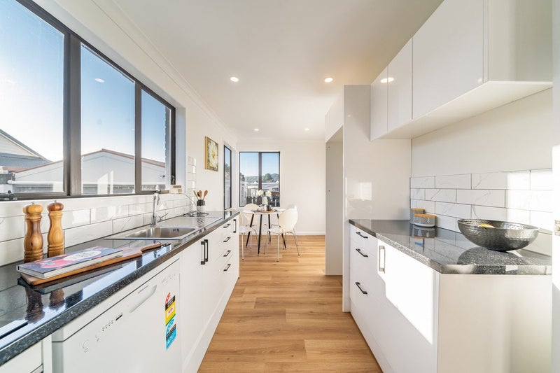 17 Cleland Crescent, Naenae, Lower Hutt - Carousel 1