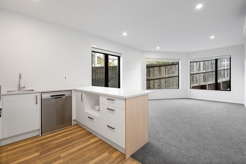 4/201 Te Rapa Road, Beerescourt, Hamilton - Carousel 2