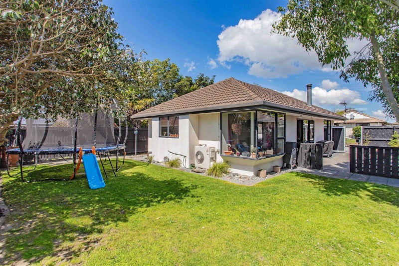 1/47 Shannon Place, Belfast, Christchurch - Carousel 1