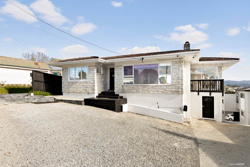 59 Pleasant Road, Glen Eden, Auckland - Carousel 1