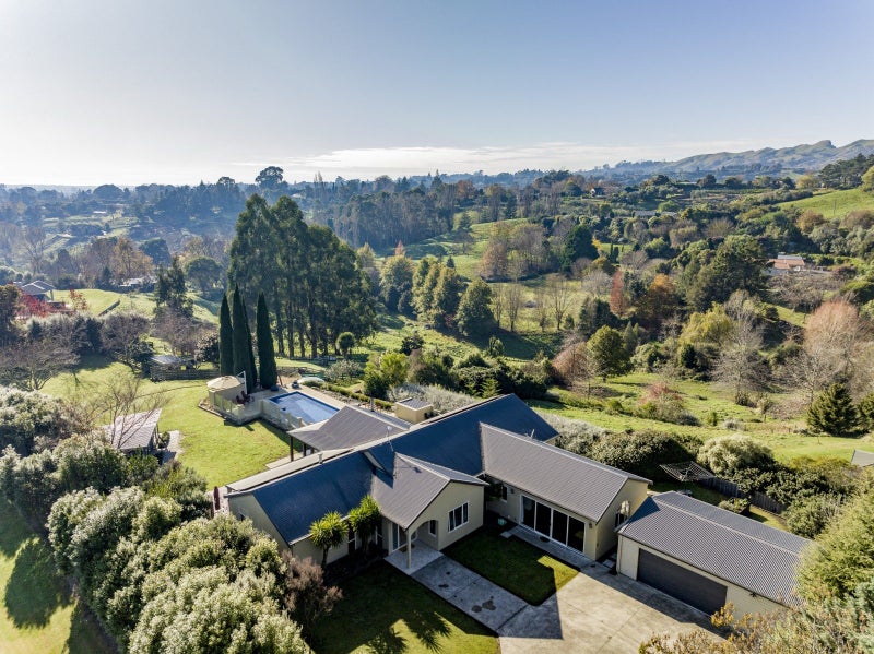 57 Endsleigh Drive, Havelock North, Hastings - Carousel 1