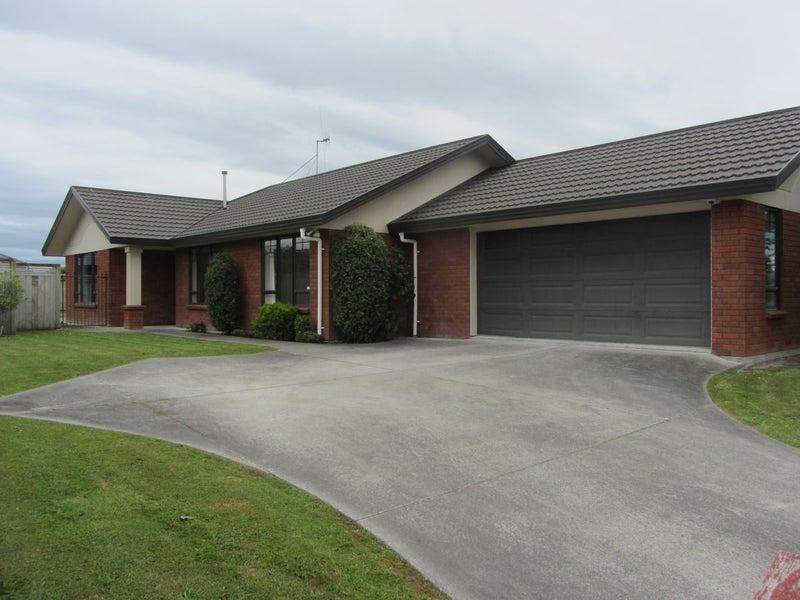 27 Boston Parade, Kelvin Grove, Palmerston North - Carousel 1