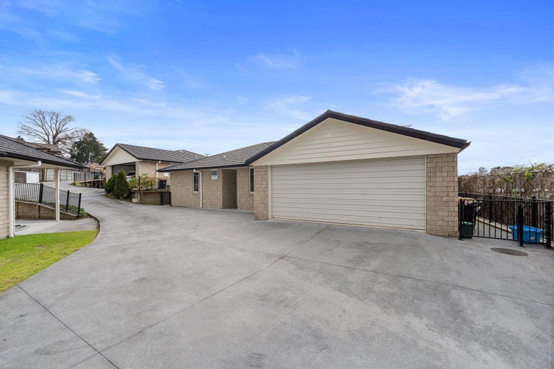 16 Simmonds Grove, Greerton, Tauranga - Carousel 13