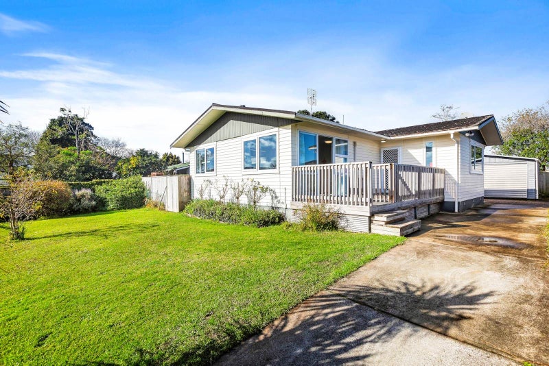 11 Nan Place, Pakuranga Heights, Auckland - Carousel 2