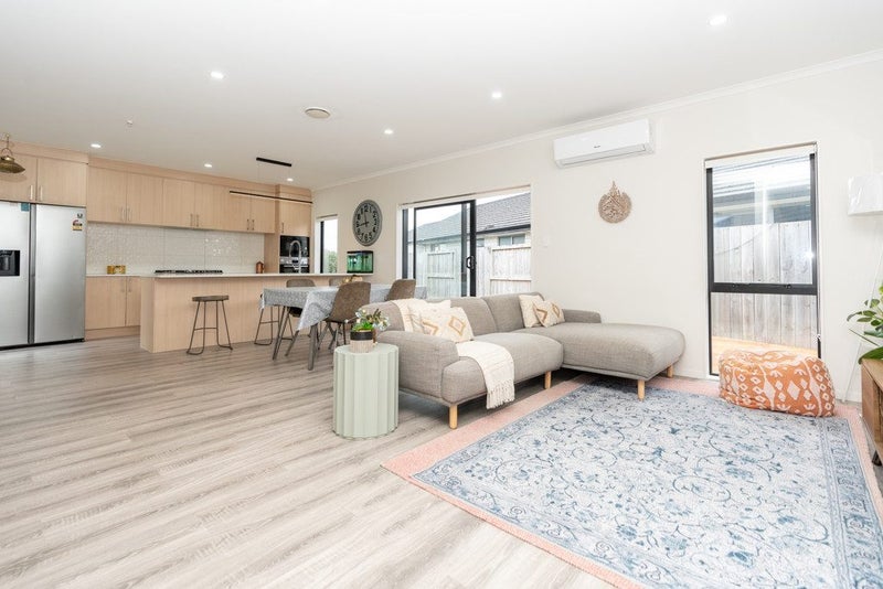 2/34 Maggie Place, Chartwell, Hamilton - Carousel 2