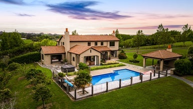 62 Grace Hill Drive, Albany - Carousel 1