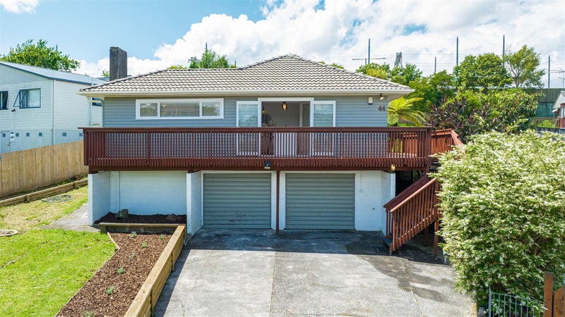 44 Tahi Terrace, Glen Eden, Auckland - Carousel 2
