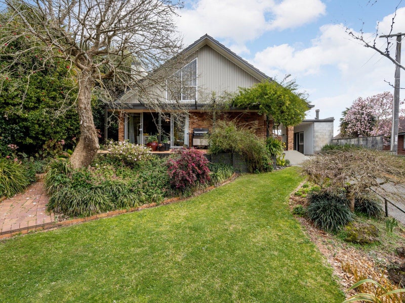 24 Tainui Street, Frankton, Hamilton - Carousel 1