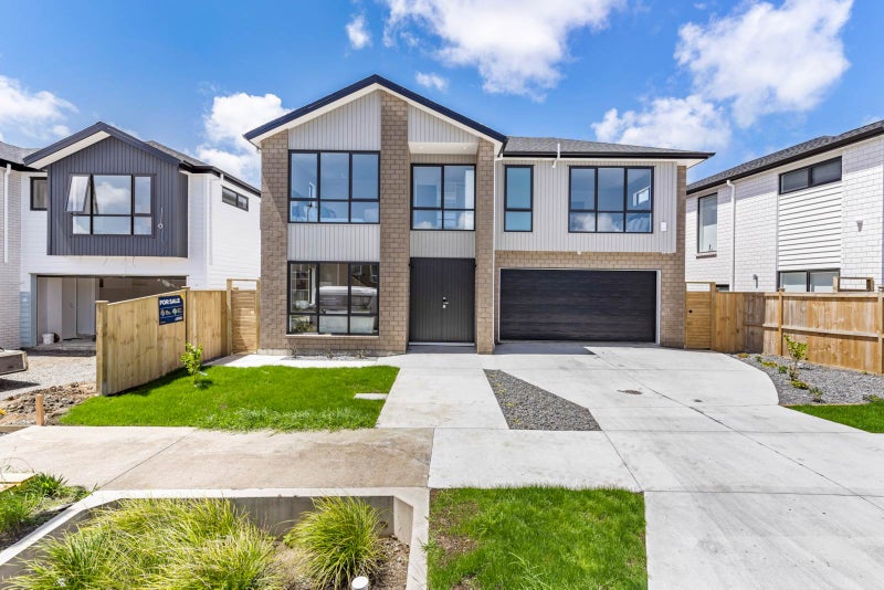29 Bushfield Drive, Flat Bush, Auckland - Carousel 1