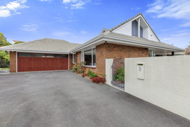 2 Bloomfield Terrace, Hutt Central, Lower Hutt - Carousel 32