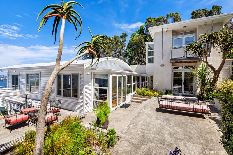 145 Barnard Street, Wadestown, Wellington - Carousel 1