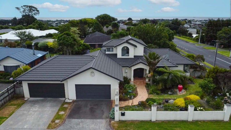 2 Royal Heights, Glen Avon, New Plymouth - Carousel 26