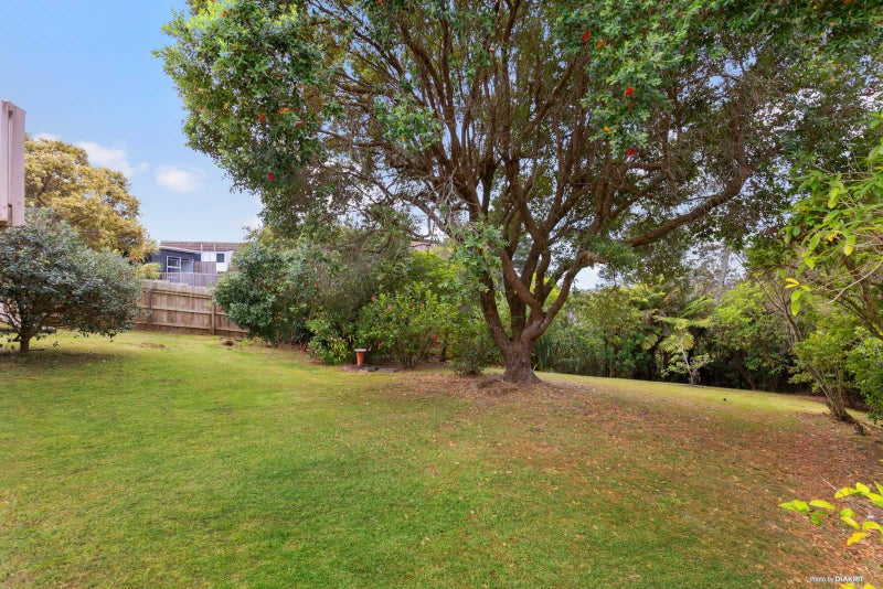 6 Gothic Place, Lynfield, Auckland - Carousel 1