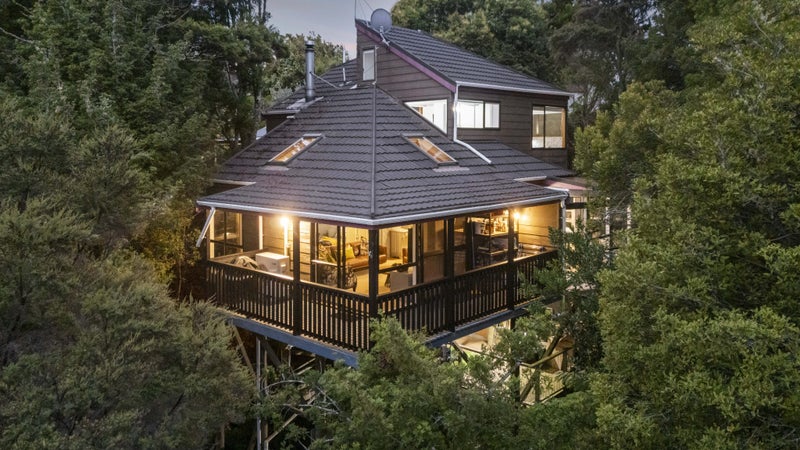 65 Porritt Avenue, Chatswood, Auckland - Carousel 1