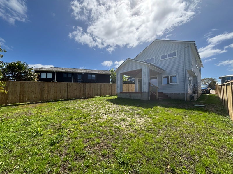 164A Golf Road, Titirangi, Auckland - Carousel 18