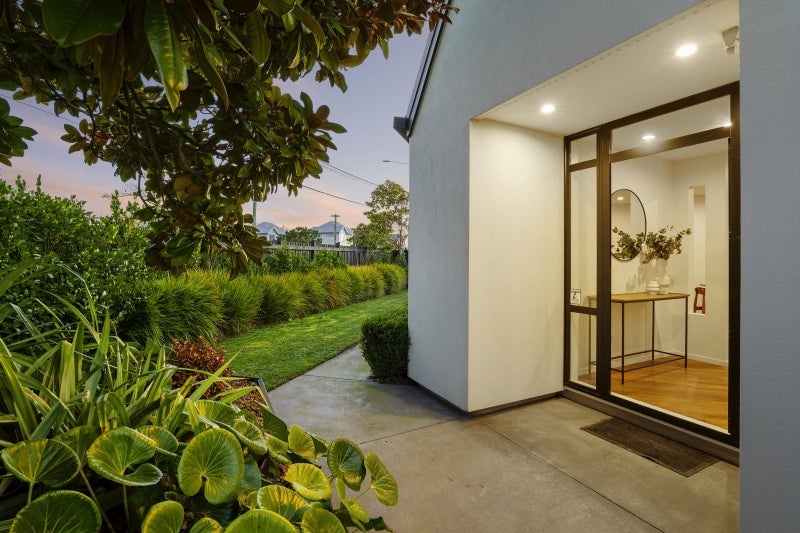 1 Allard Street, Edgeware, Christchurch - Carousel 2