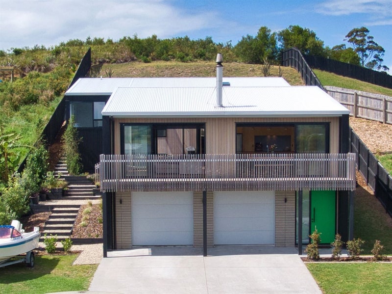 32 Northcoast Place, Mangawhai Heads, Mangawhai - Carousel 1