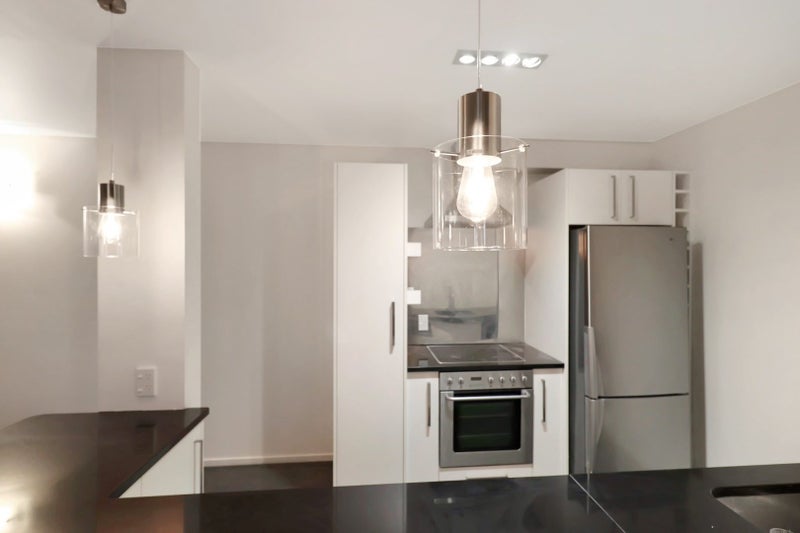 6B/8 Lipman Street, Mount Victoria, Wellington - Carousel 2