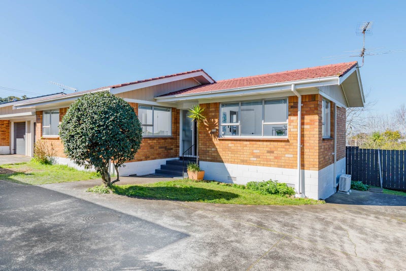 2/84 Namata Road, Onehunga, Auckland - Carousel 2