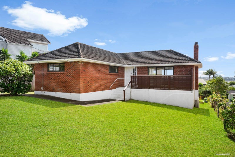 105 Sylvan Avenue, Northcote, Auckland - Carousel 1